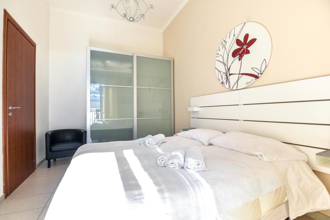Aurora Residence Gela Εξωτερικό φωτογραφία